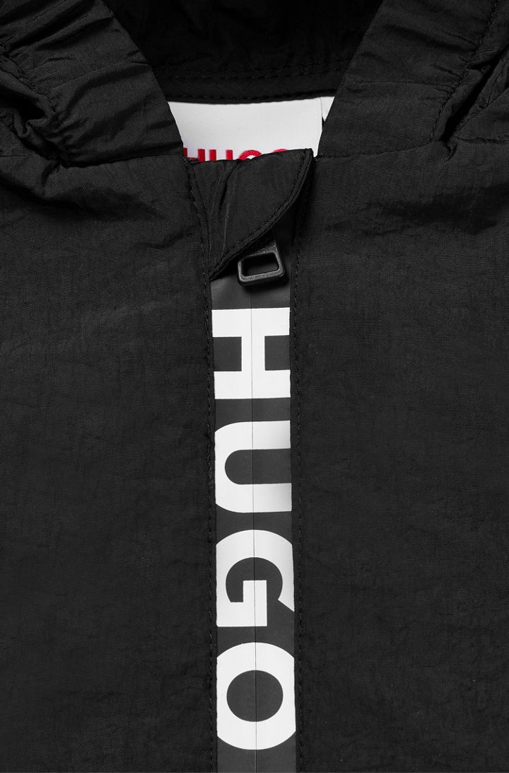 hbnaG26107_001_201